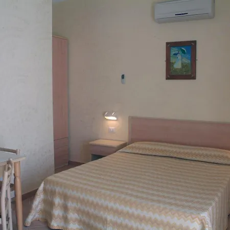 Aparthotel Fontana Vecchia 2*